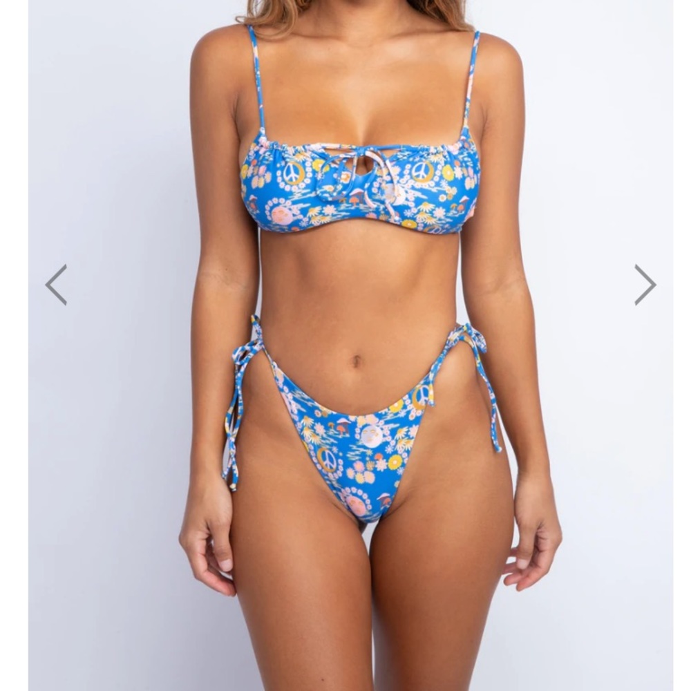 Skatie Bikini set in Medium